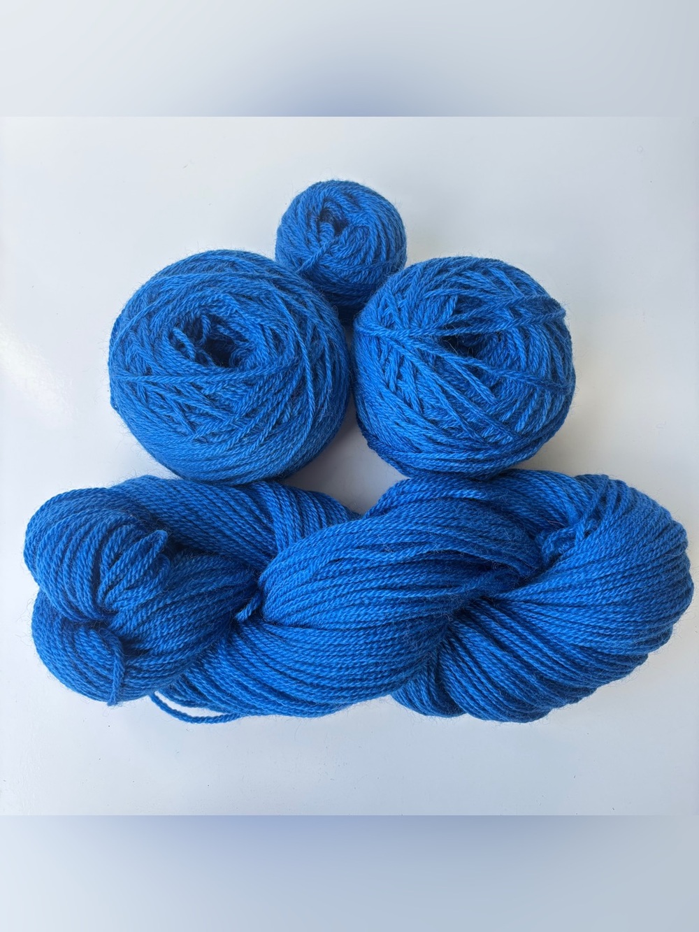 Wool Yarn 100% Pure Blue Color Lot Balls Skeins 344gr